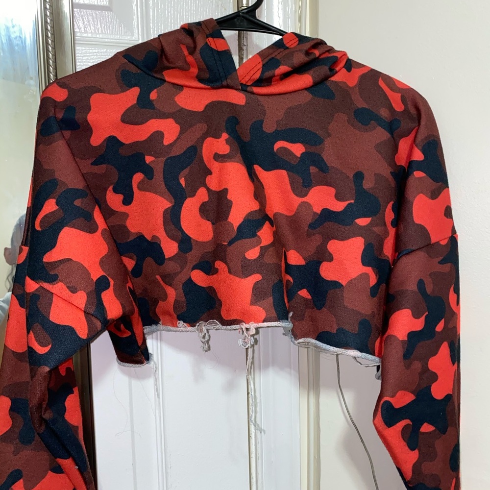 BOOHOO Camo Cropped Hoodie
